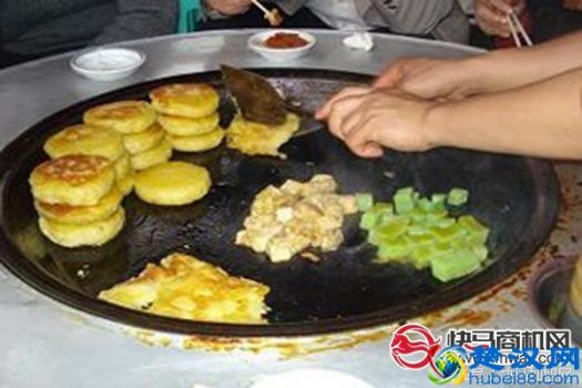  大学校园内卖什么有市场（你知道大学食堂里卖得最好的是什么饭吗）