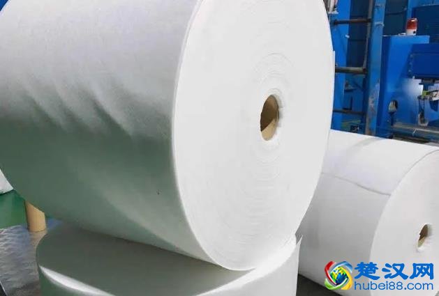 熔喷布和无纺布有什么区别？