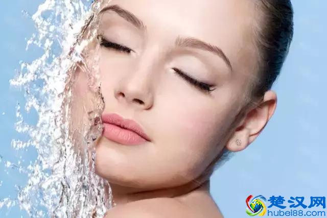 日本备受追捧10大顶级化妆水：化妆水和爽肤水到底有差吗？