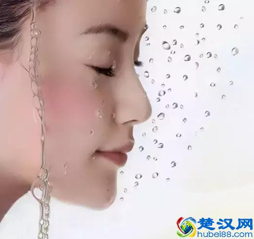 日本备受追捧10大顶级化妆水：化妆水和爽肤水到底有差吗？