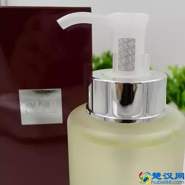 日本备受追捧10大顶级化妆水：化妆水和爽肤水到底有差吗？