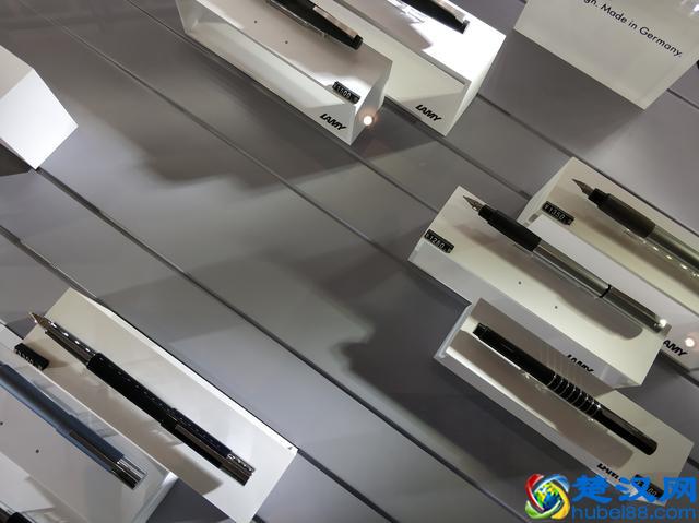 英雄价格26，凌美价格260，中国制造到底缺啥？