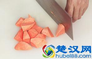 拔丝红薯不用买，教你做法和诀窍，丝想拔多长就多长