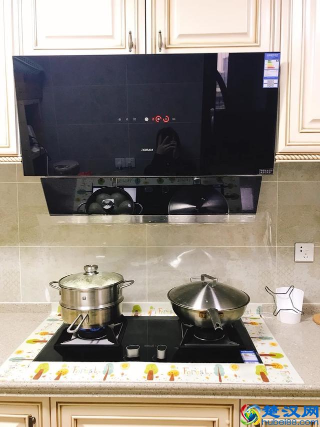 油烟机买侧吸好还是顶吸好？听专家一分析，终于知道选哪种了！