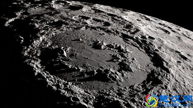 科学家：灭绝恐龙小行星撞击地球一瞬间，曾发生不可思议之事！