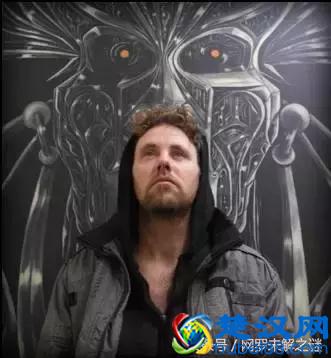 10年被外星人绑架6次，他用画笔记录下外星人的秘密