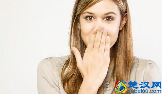 连续打嗝不止怎么办？迅速止咳的2个方法（百试百灵）